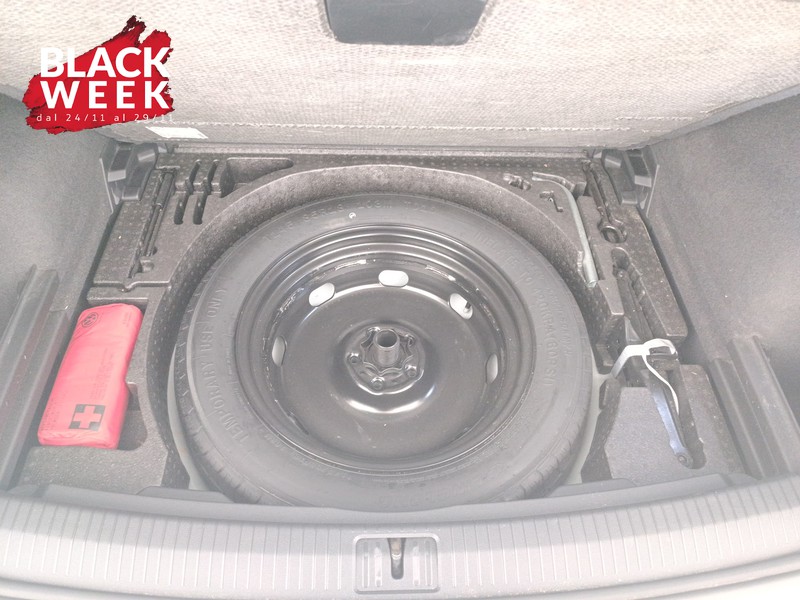 22 - Volkswagen Tiguan 2.0 tdi life 150cv dsg