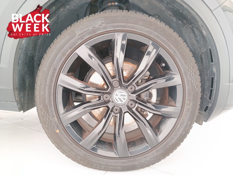 8 - Volkswagen T-Roc 1.6 tdi advanced