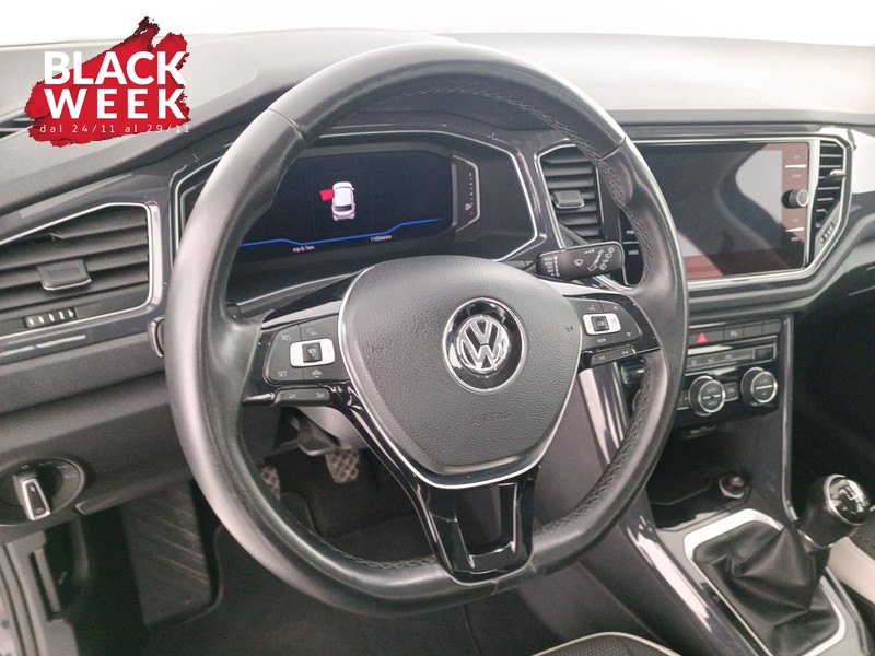 12 - Volkswagen T-Roc 1.6 tdi advanced