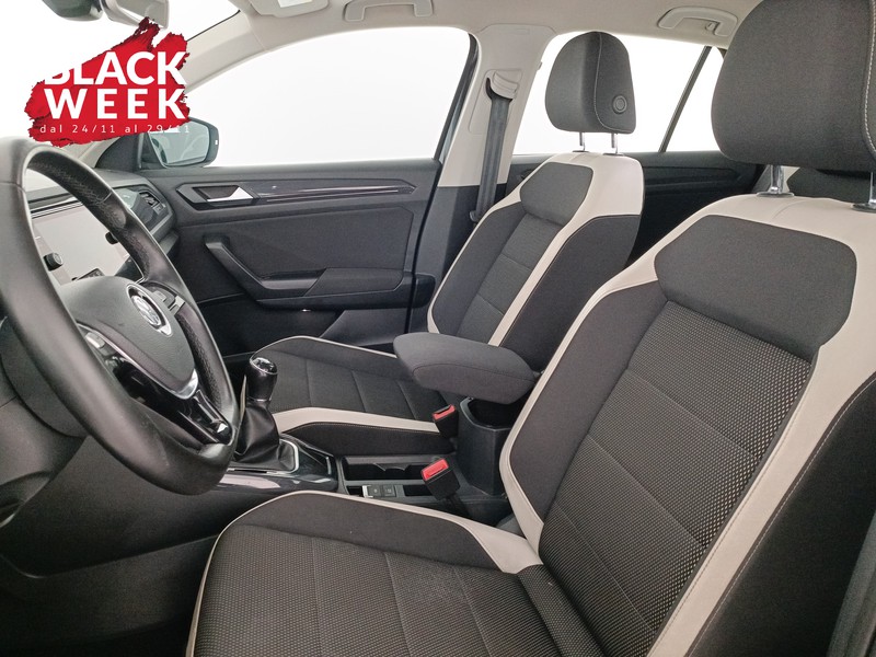 15 - Volkswagen T-Roc 1.6 tdi advanced