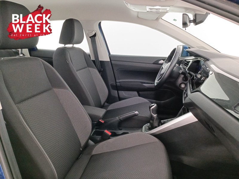 10 - Volkswagen Taigo 1.0 tsi life 110cv