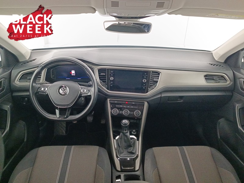 11 - Volkswagen T-Roc 1.6 tdi style