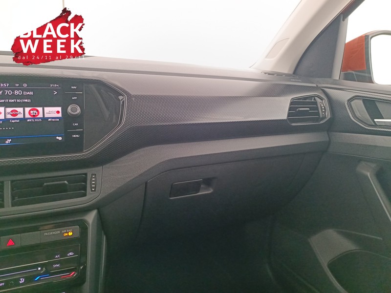 17 - Volkswagen T-Cross 1.0 tsi sport 95cv