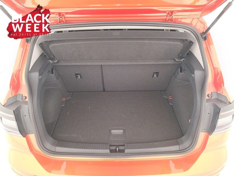 21 - Volkswagen T-Cross 1.0 tsi sport 95cv