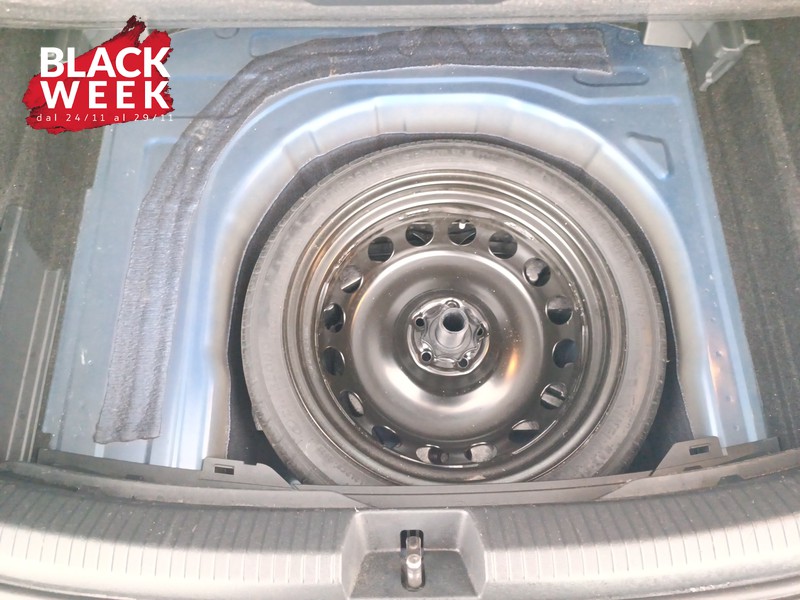 22 - Volkswagen Taigo 1.0 tsi life 95cv