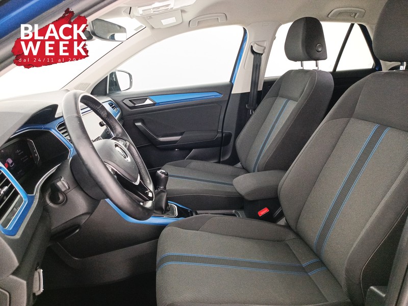 15 - Volkswagen T-Roc 1.0 tsi style 110cv