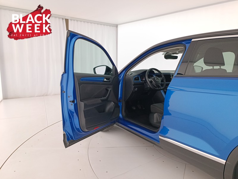 18 - Volkswagen T-Roc 1.0 tsi style 110cv