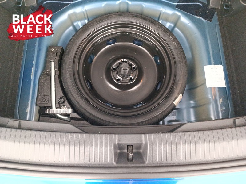 22 - Volkswagen T-Roc 1.0 tsi style 110cv