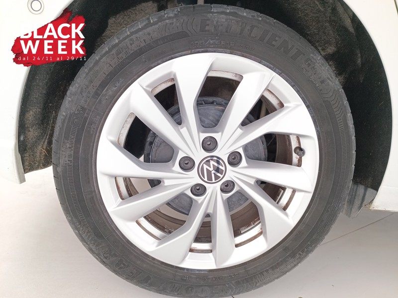 8 - Volkswagen Polo 1.0 tsi style 95cv dsg