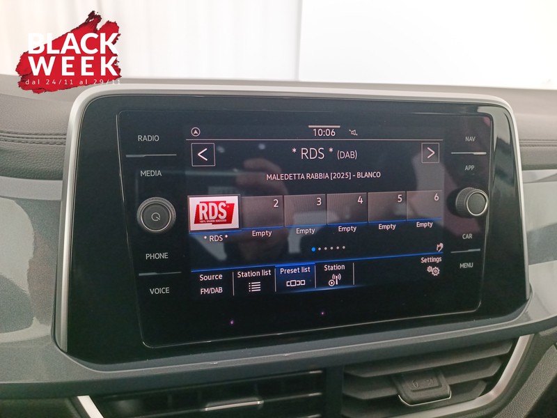 14 - Volkswagen T-Roc 1.0 tsi style 110cv