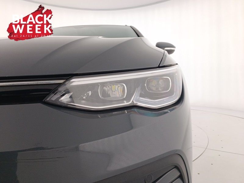 7 - Volkswagen Golf variant 1.0 etsi evo life 110cv dsg