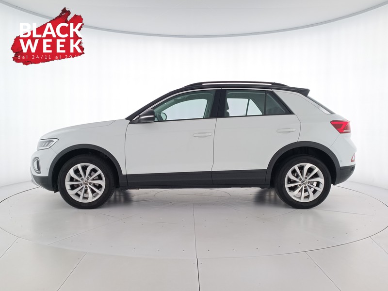 3 - Volkswagen T-Roc 1.0 tsi life 110cv