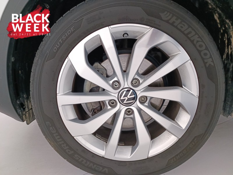 8 - Volkswagen T-Roc 1.0 tsi life 110cv