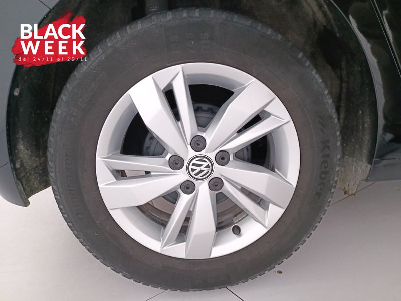 8 - Volkswagen Polo 5p 1.0 evo comfortline 80cv