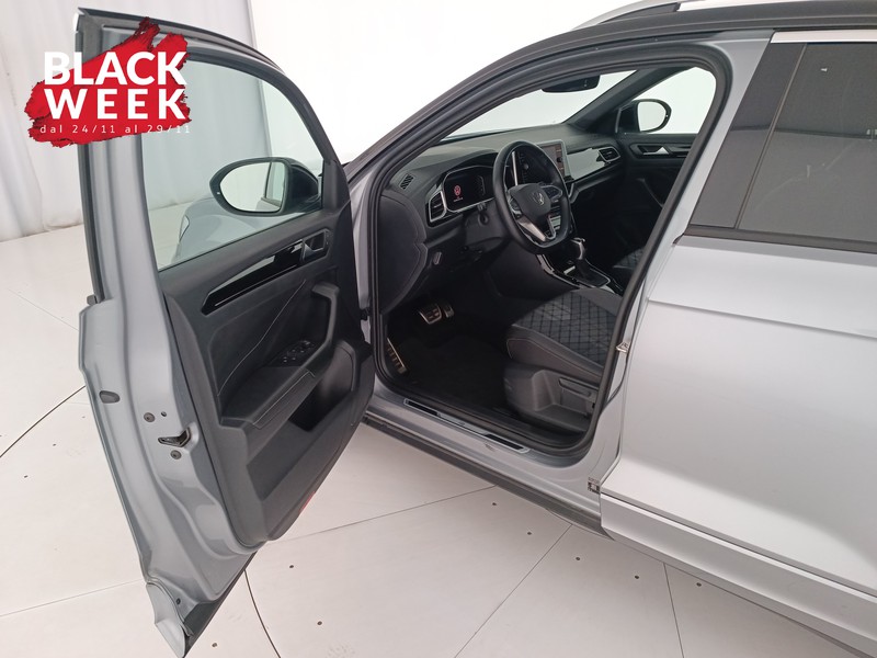 18 - Volkswagen T-Roc 2.0 tdi r-line 150cv dsg