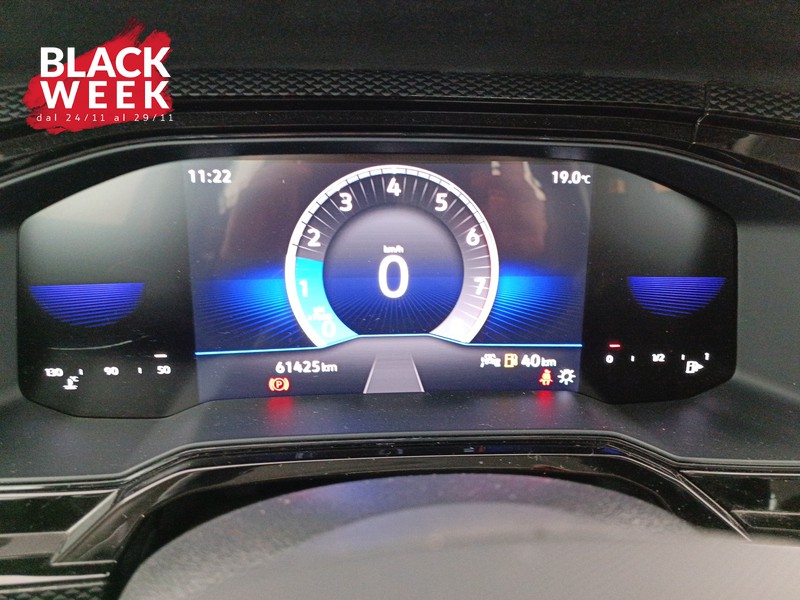 12 - Volkswagen Polo 1.0 tsi life 95cv