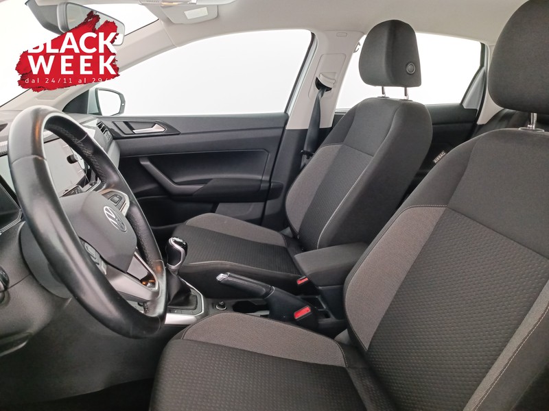 14 - Volkswagen Polo 1.0 tsi life 95cv