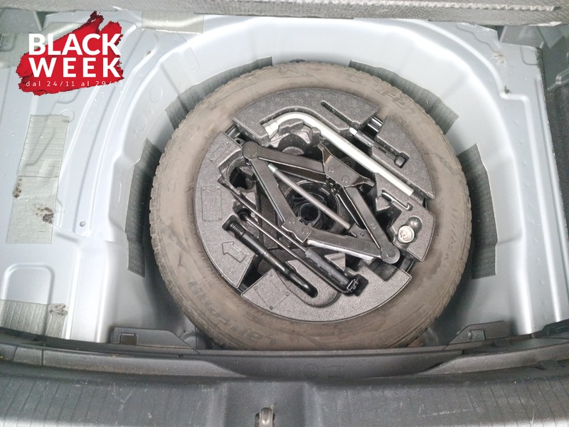 21 - Volkswagen Polo 1.0 tsi life 95cv