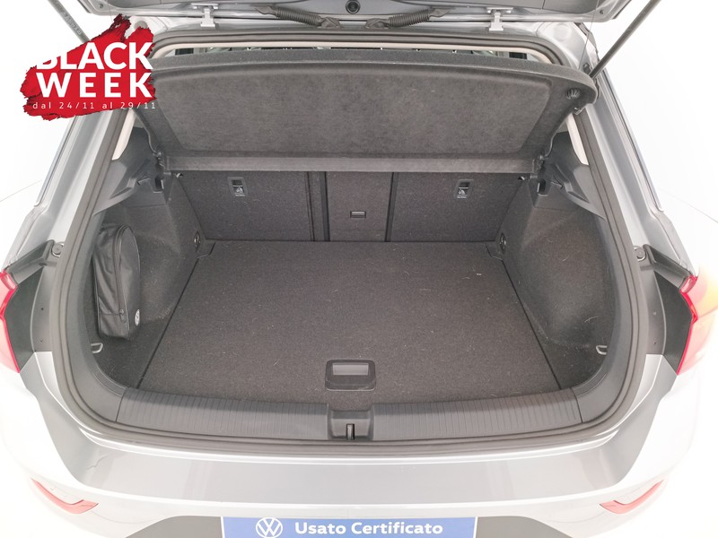 21 - Volkswagen T-Roc 1.0 tsi style 110cv