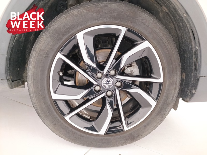 8 - Mg ZS 1.5 luxury