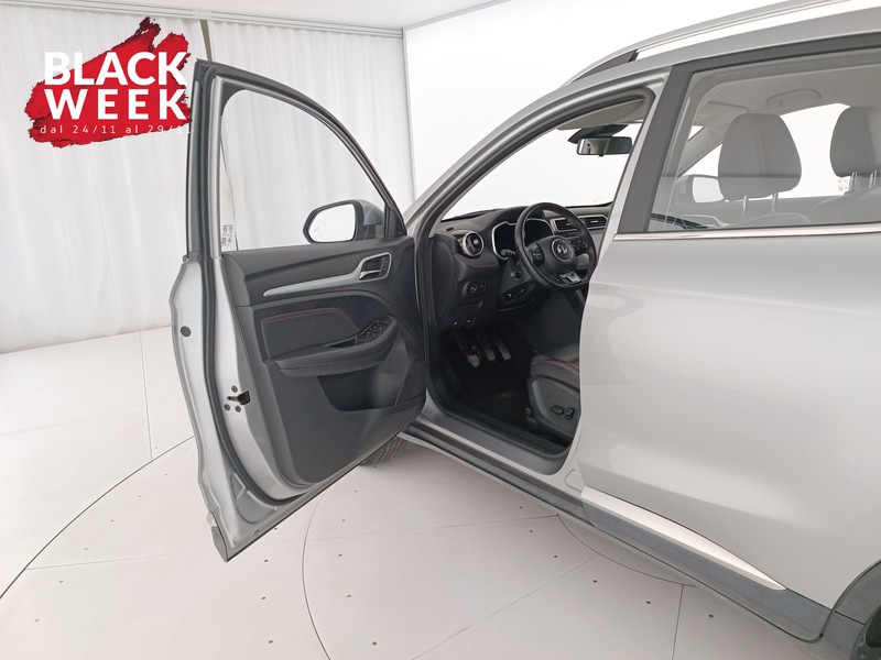 18 - Mg ZS 1.5 luxury