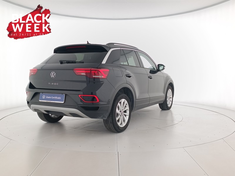 4 - Volkswagen T-Roc 1.0 tsi life 115cv