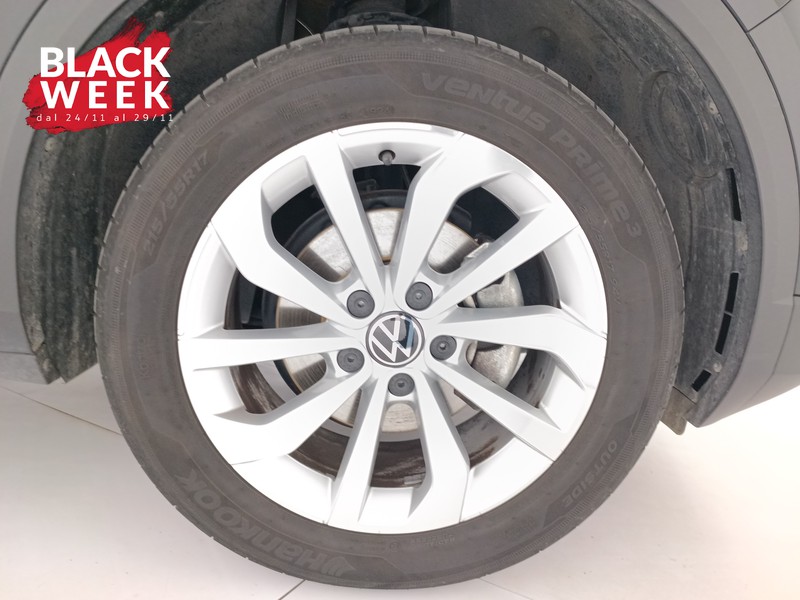 8 - Volkswagen T-Roc 1.0 tsi life 115cv