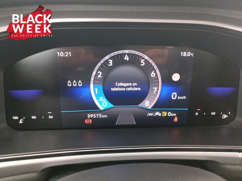 13 - Volkswagen T-Roc 1.0 tsi life 115cv