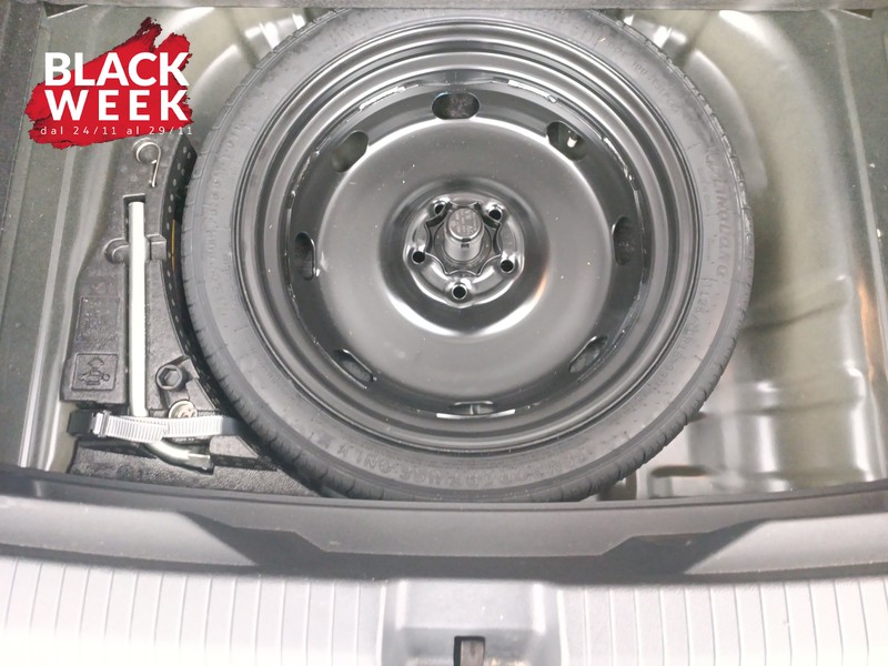 22 - Volkswagen T-Roc 1.0 tsi life 115cv