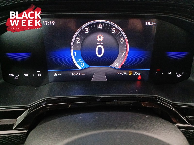 13 - Volkswagen Taigo 1.0 tsi life 95cv