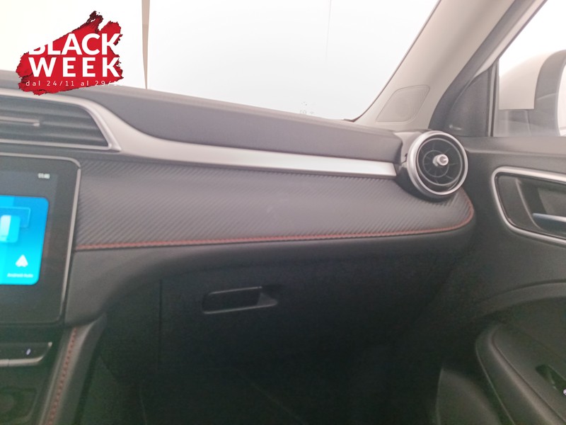 17 - Mg ZS 1.5 luxury