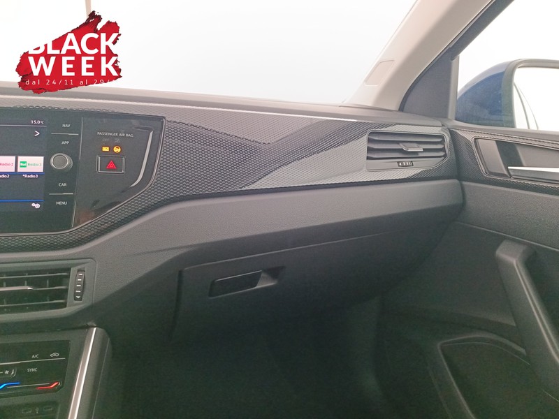 17 - Volkswagen Taigo 1.0 tsi life 110cv