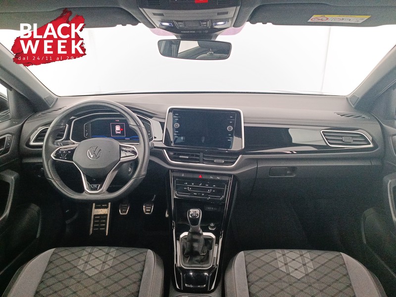 11 - Volkswagen T-Roc 2.0 tdi r-line 115cv