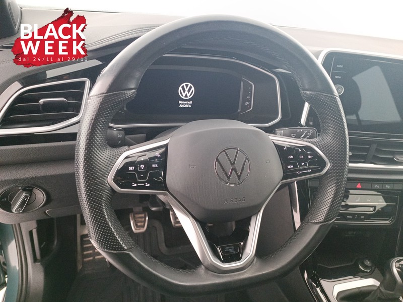 12 - Volkswagen T-Roc 2.0 tdi r-line 115cv