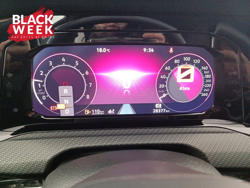 13 - Volkswagen Golf 1.5 etsi evo r-line 150cv dsg