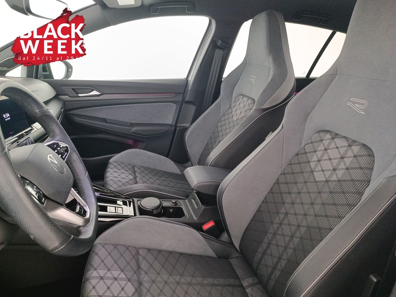 15 - Volkswagen Golf 1.5 etsi evo r-line 150cv dsg