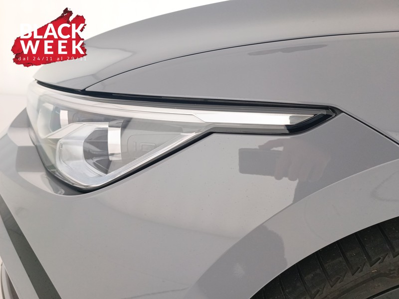 19 - Volkswagen Golf 1.5 etsi evo r-line 150cv dsg