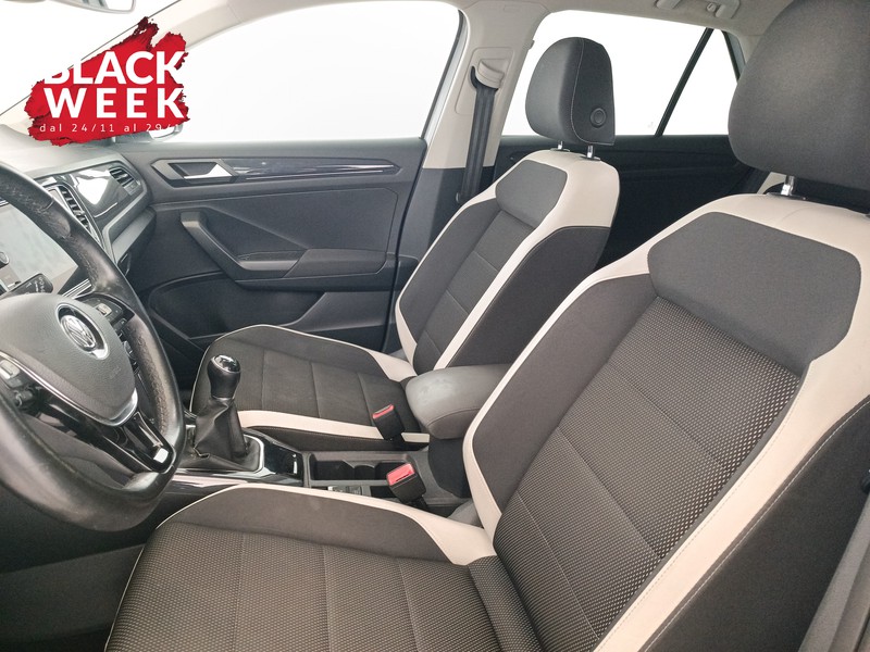 15 - Volkswagen T-Roc 1.6 tdi advanced