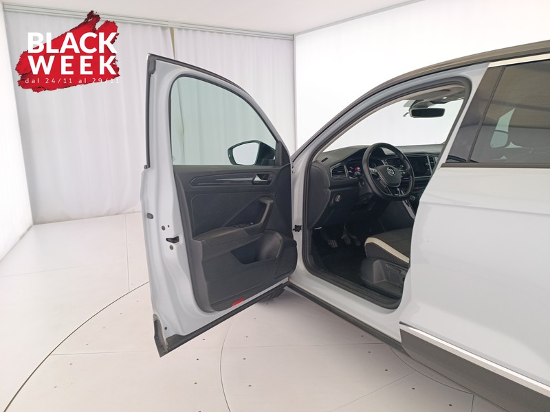 18 - Volkswagen T-Roc 1.6 tdi advanced