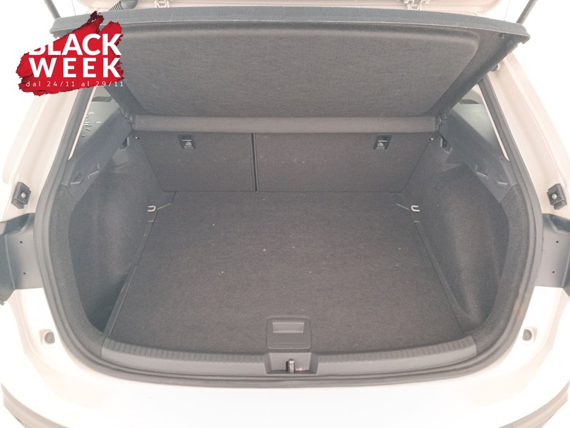 21 - Volkswagen Taigo 1.0 tsi life 110cv