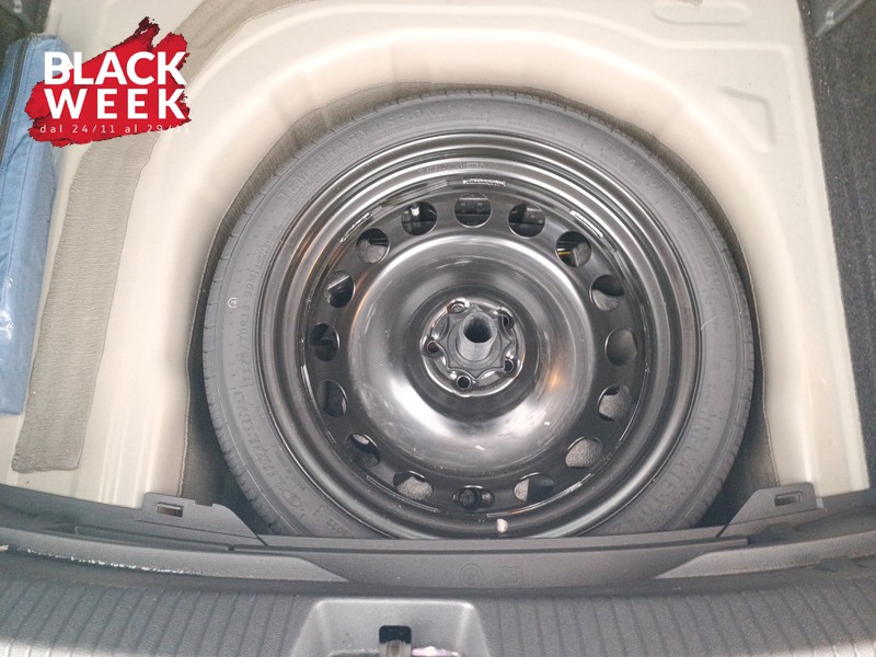 22 - Volkswagen Taigo 1.0 tsi life 110cv