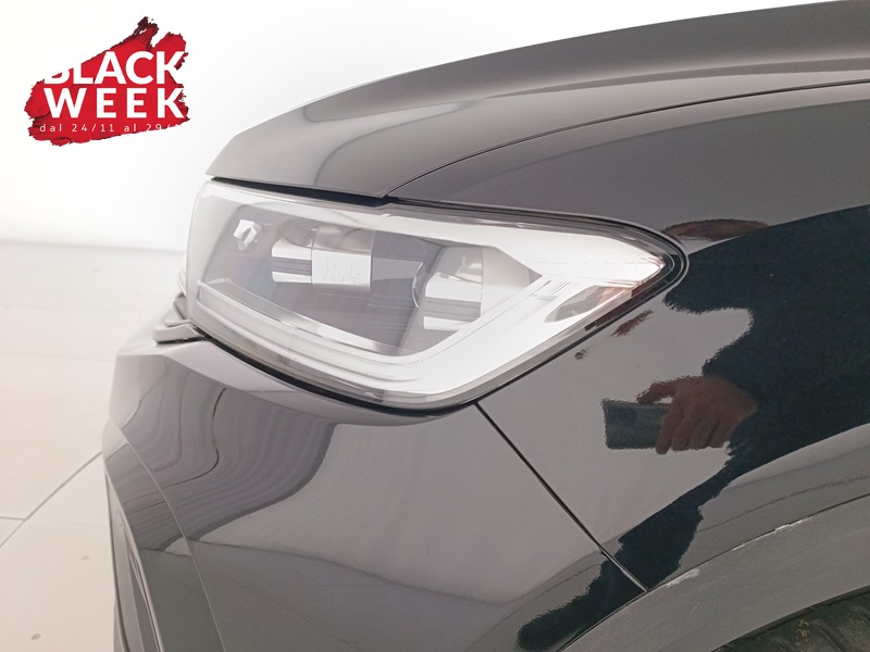 19 - Volkswagen T-Roc 1.0 tsi r-line 110cv