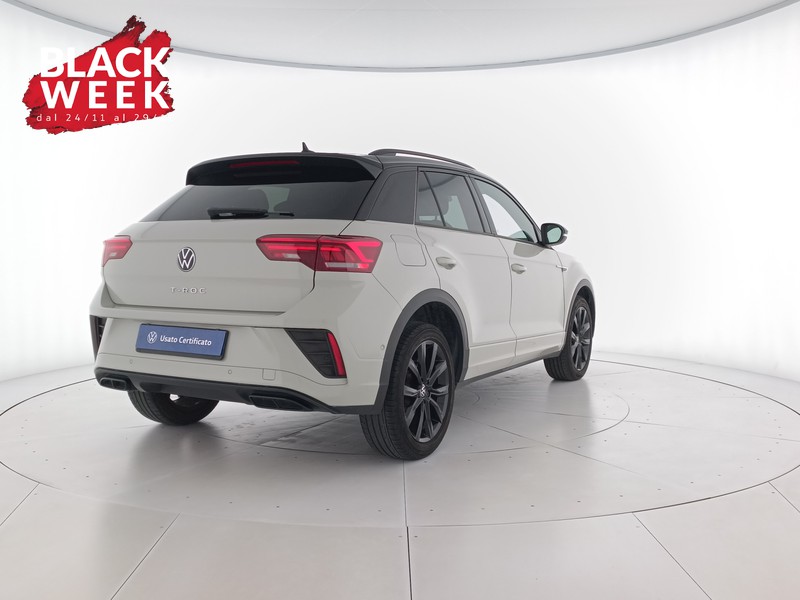 4 - Volkswagen T-Roc 1.0 tsi r-line 110cv