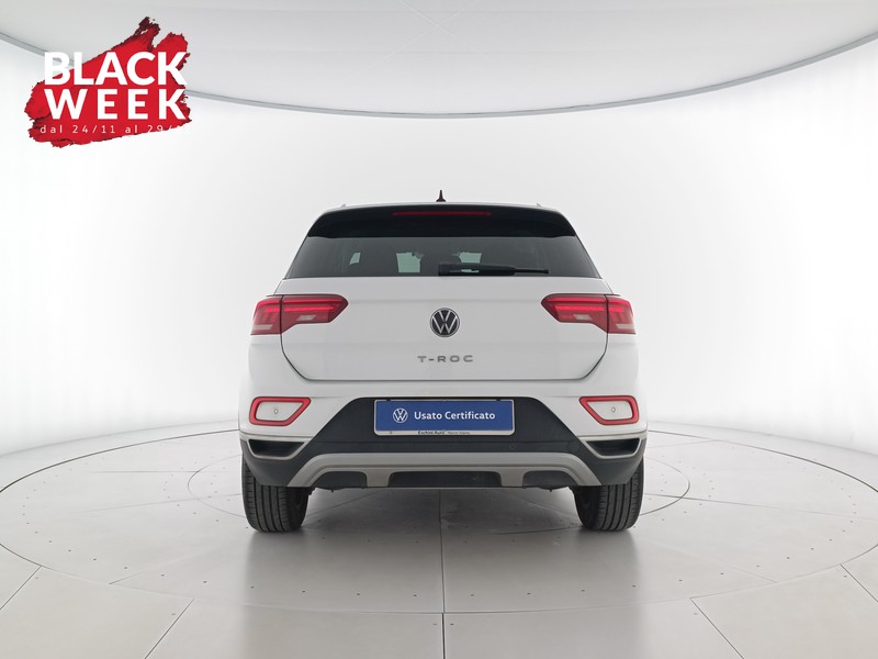 5 - Volkswagen T-Roc 1.0 tsi style 110cv