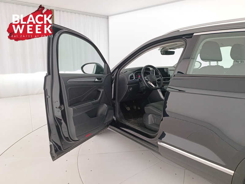 18 - Volkswagen T-Roc 1.5 tsi style