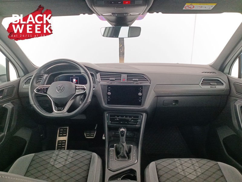 11 - Volkswagen Tiguan 2.0 tdi r-line 150cv dsg