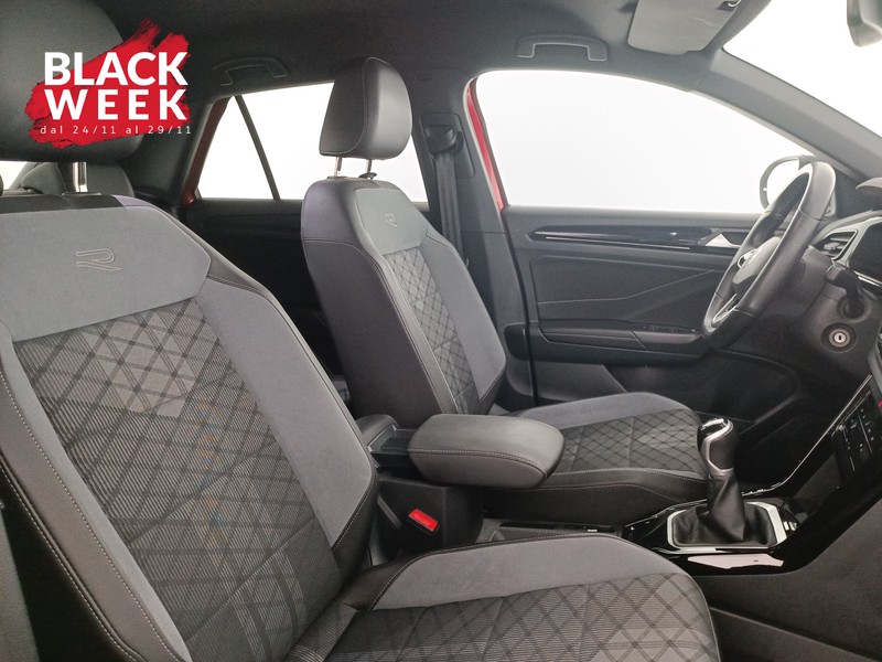 10 - Volkswagen T-Roc 2.0 tdi r-line 115cv