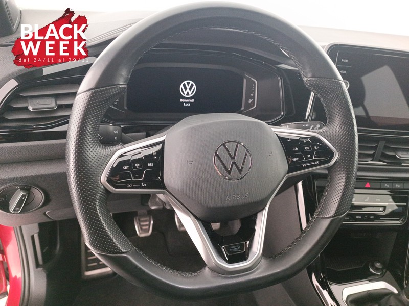 13 - Volkswagen T-Roc 2.0 tdi r-line 115cv