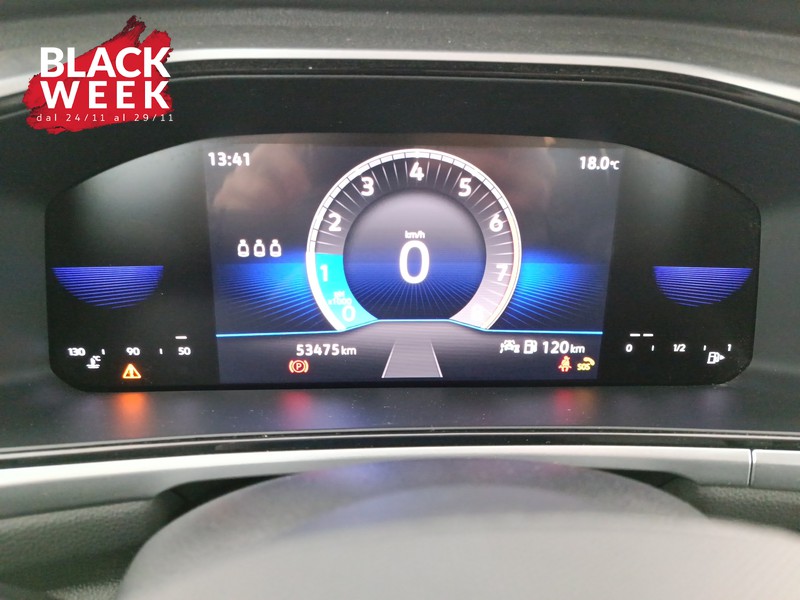 13 - Volkswagen T-Roc 1.5 tsi life