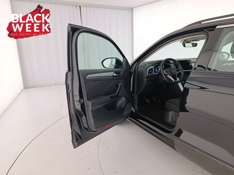 18 - Volkswagen T-Roc 1.5 tsi life